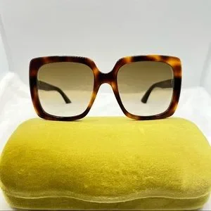 Gucci Sunglasses New Authentic with Swarovski Crystal Logo Square Sunglasses Gucci GG1093S Hollywood Runway Oversized Wrap Shape  main image 3